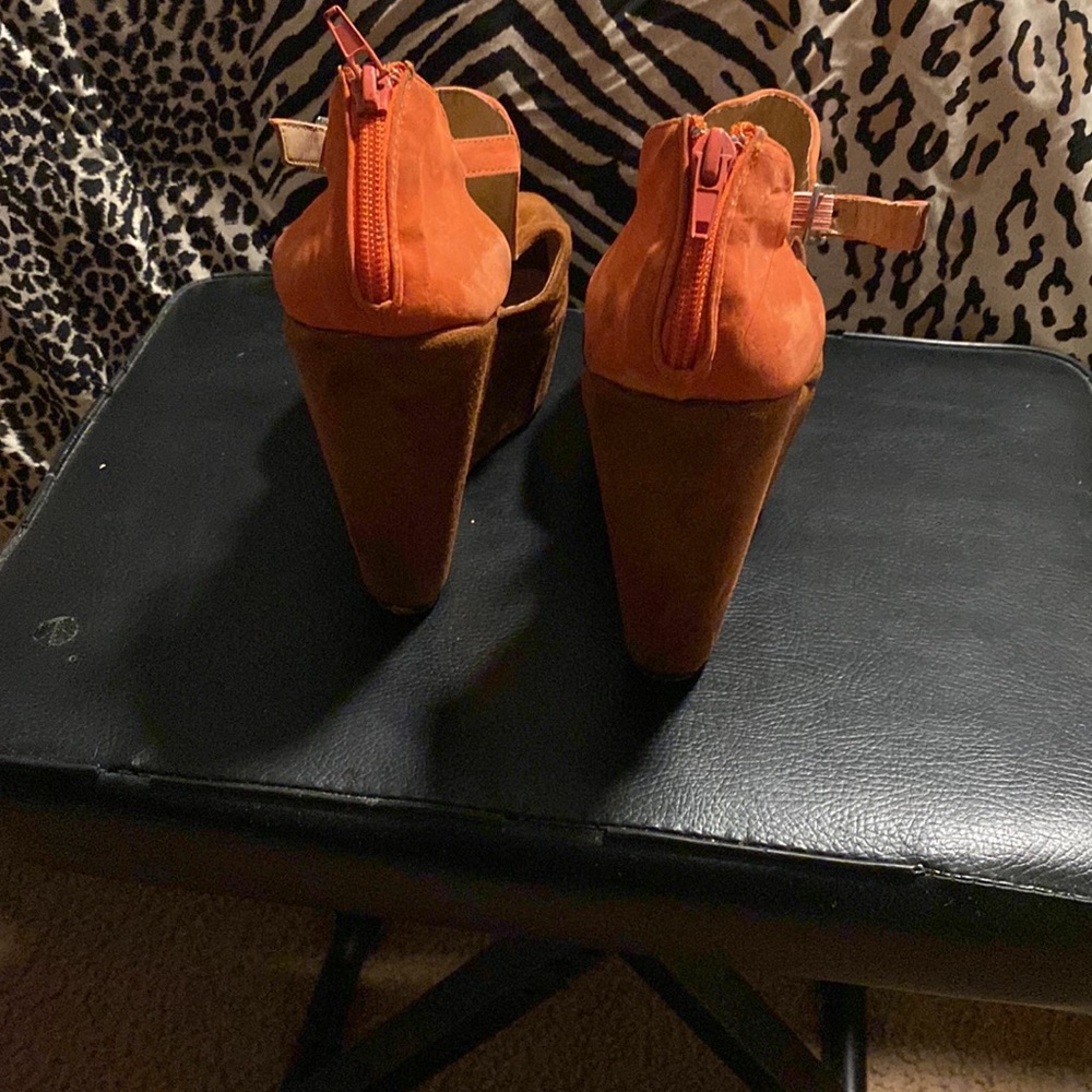 Wedges - Picture 2 of 8